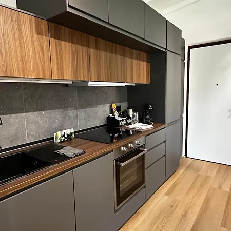 Como's Hill - Foresta 아파트 *